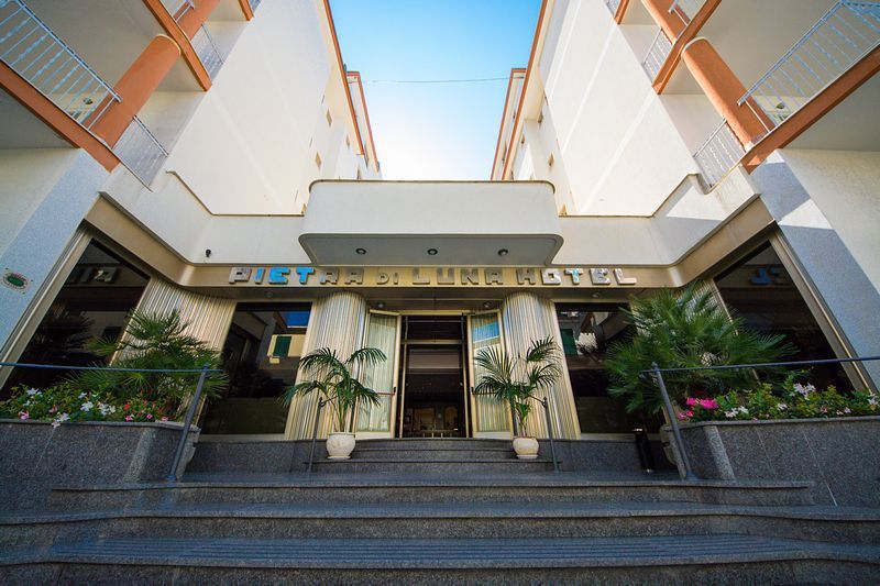 Hotel Pietra Di Luna Maiori Exterior photo