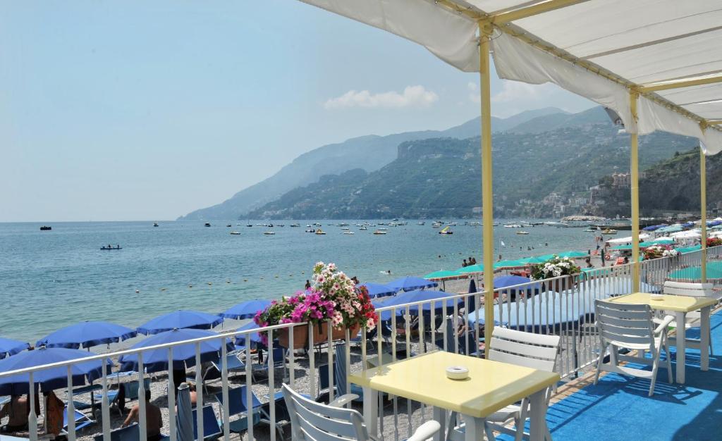 Hotel Pietra Di Luna Maiori Exterior photo